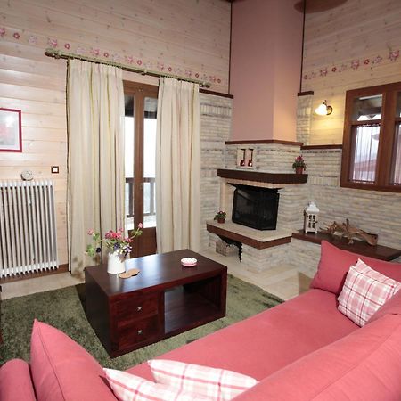 Apartamento Efharis Filoxenon Feneos Exterior foto