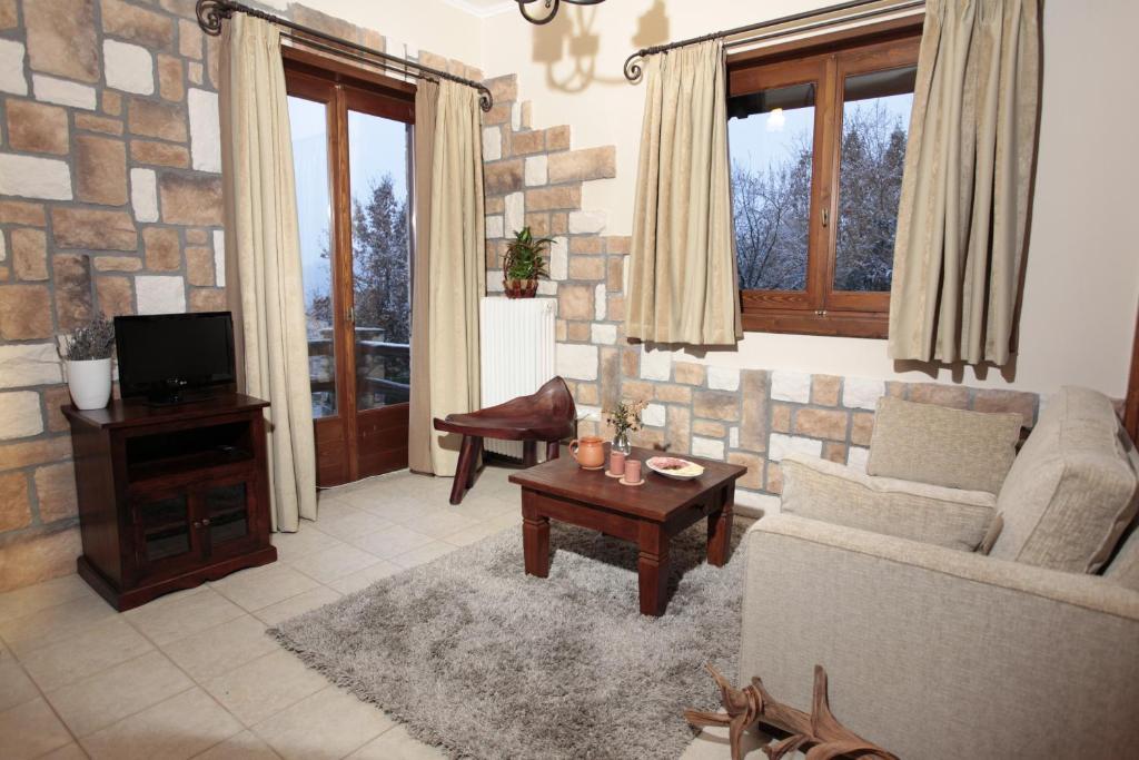 Apartamento Efharis Filoxenon Feneos Habitación foto