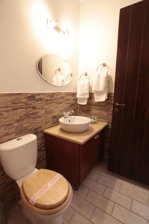 Apartamento Efharis Filoxenon Feneos Habitación foto