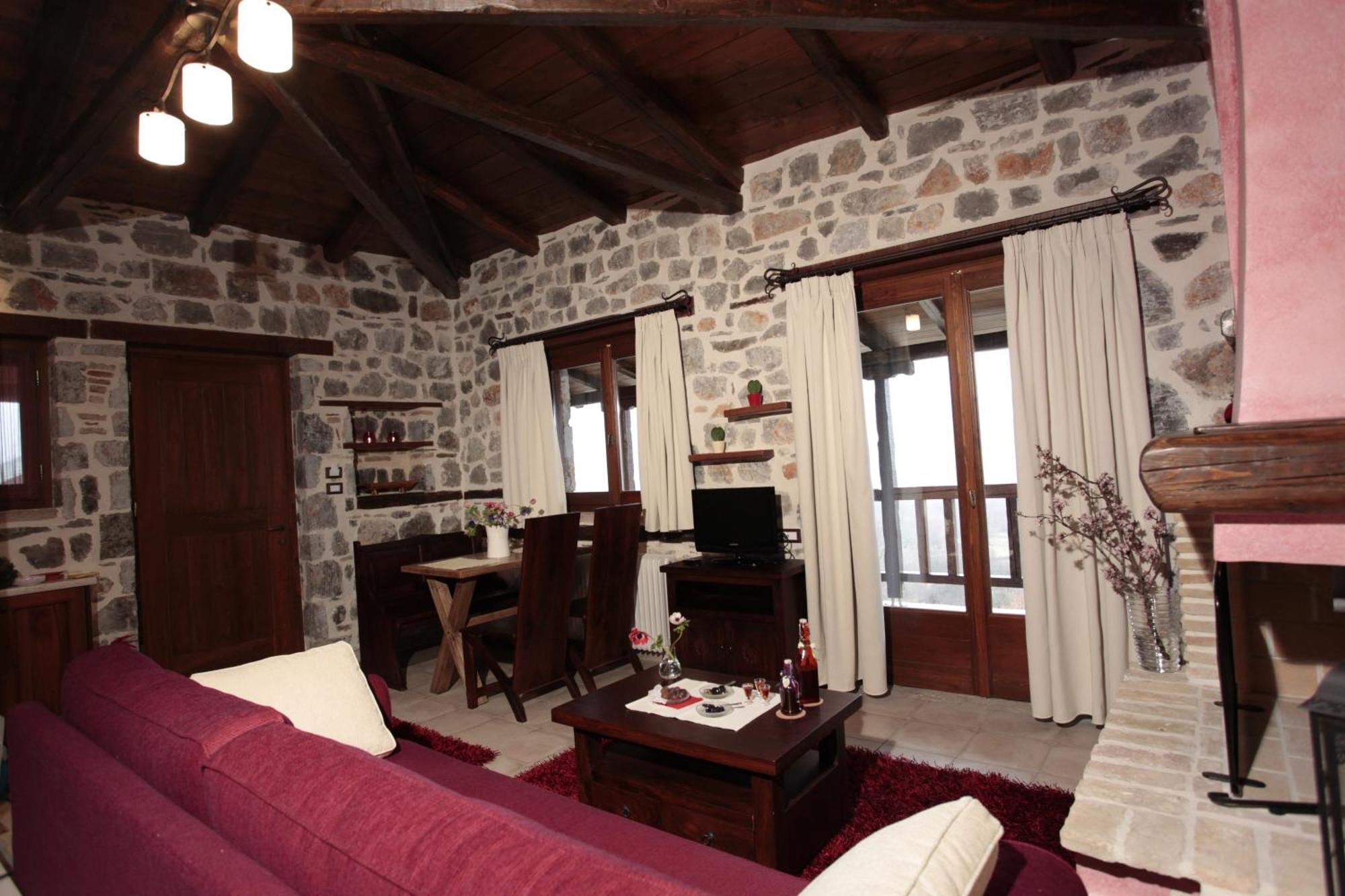 Apartamento Efharis Filoxenon Feneos Exterior foto